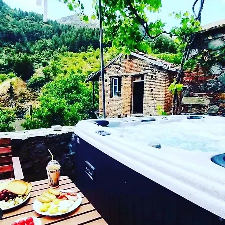 Dom wakacyjny Madari Hills Villa & Tours